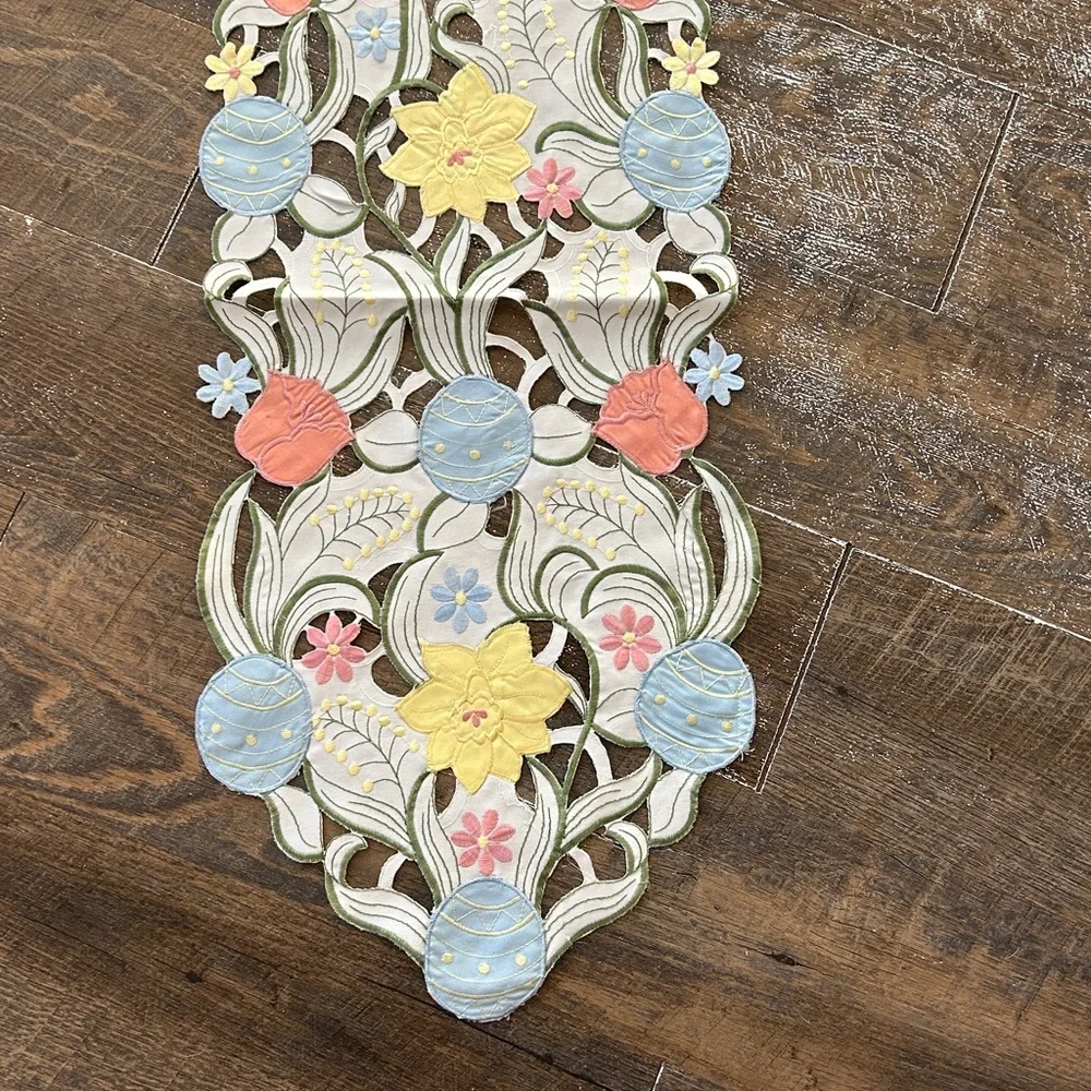 Bella Lux Floral Embroidered Linens Table Runner‎ Cutouts Easter  Spring 68x12
